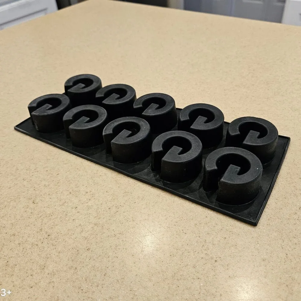 RARE TOM FORD ERA GUCCI LUXURY G DRINK BAR BLACK ICE CUBE TRAY